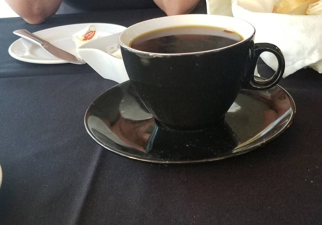 Di Carlo | restaurant | 28 Rue Dufferin, Granby, QC J2G 4W6, Canada | 4503750577 OR +1 450-375-0577