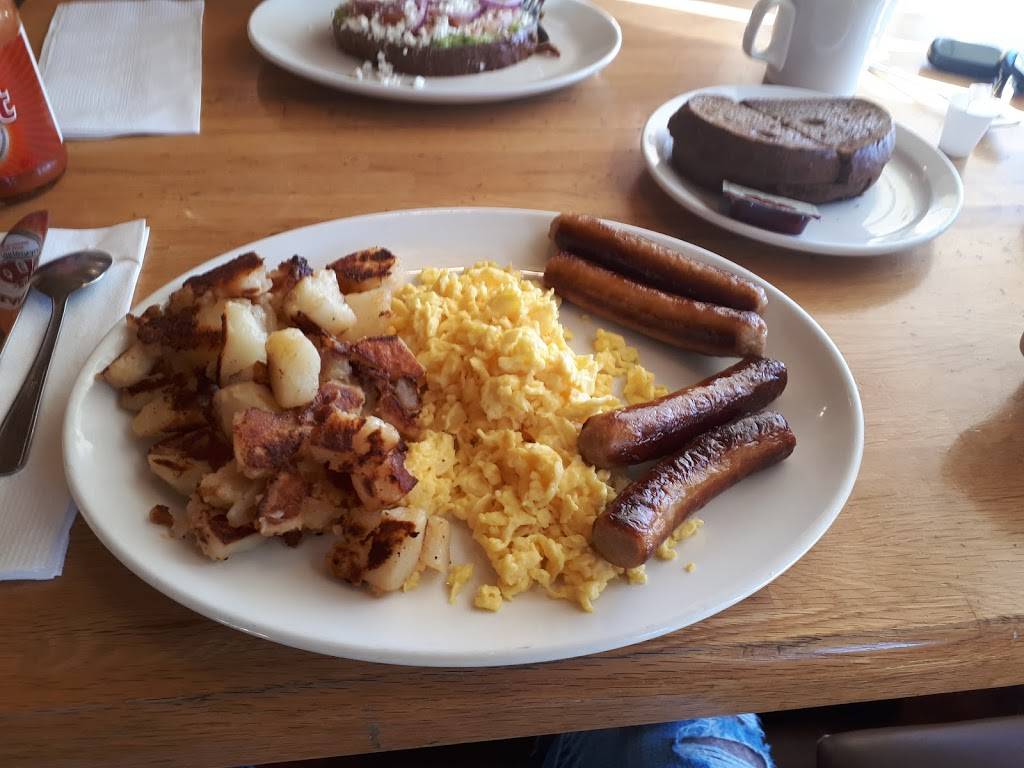 Sunset Grill | restaurant | 185 Consumers Dr, Whitby, ON L1N 1C4, Canada | 9056650030 OR +1 905-665-0030