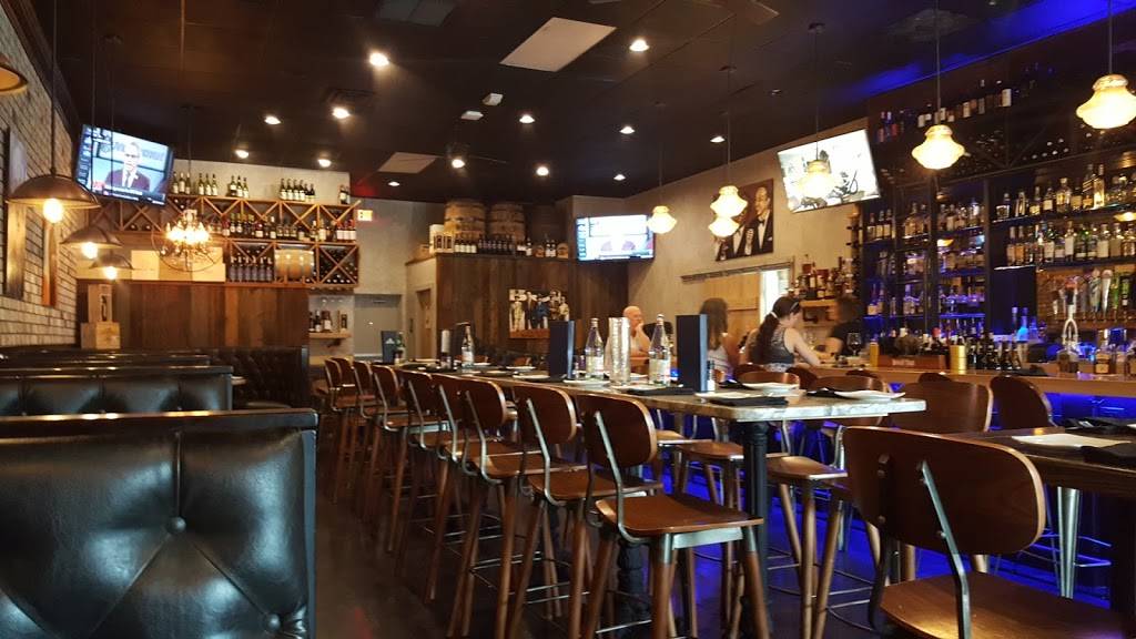 Crave Italian Oven & Bar | restaurant | 5998, 5900 N Kings Hwy, Myrtle Beach, SC 29577, USA | 8432130500 OR +1 843-213-0500