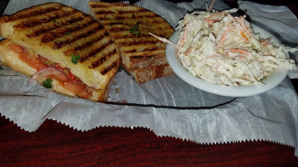 Peppers Grille | restaurant | 321 Great Rd, Bedford, MA 01730, USA | 7812751234 OR +1 781-275-1234