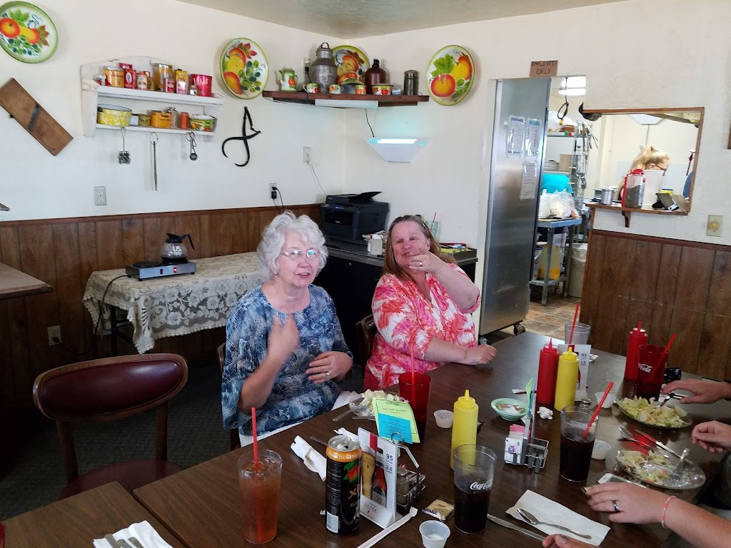 Rush Cafe | restaurant | 39810 CO-94, Rush, CO 80833, USA | 2066063569 OR +1 206-606-3569
