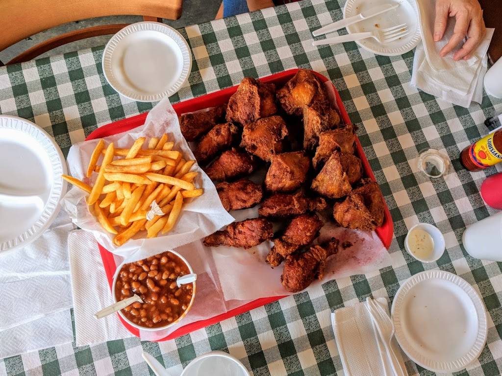 Guss World Famous Fried Chicken | restaurant | 5486 Peachtree Rd, Chamblee, GA 30341, USA | 7705570839 OR +1 770-557-0839