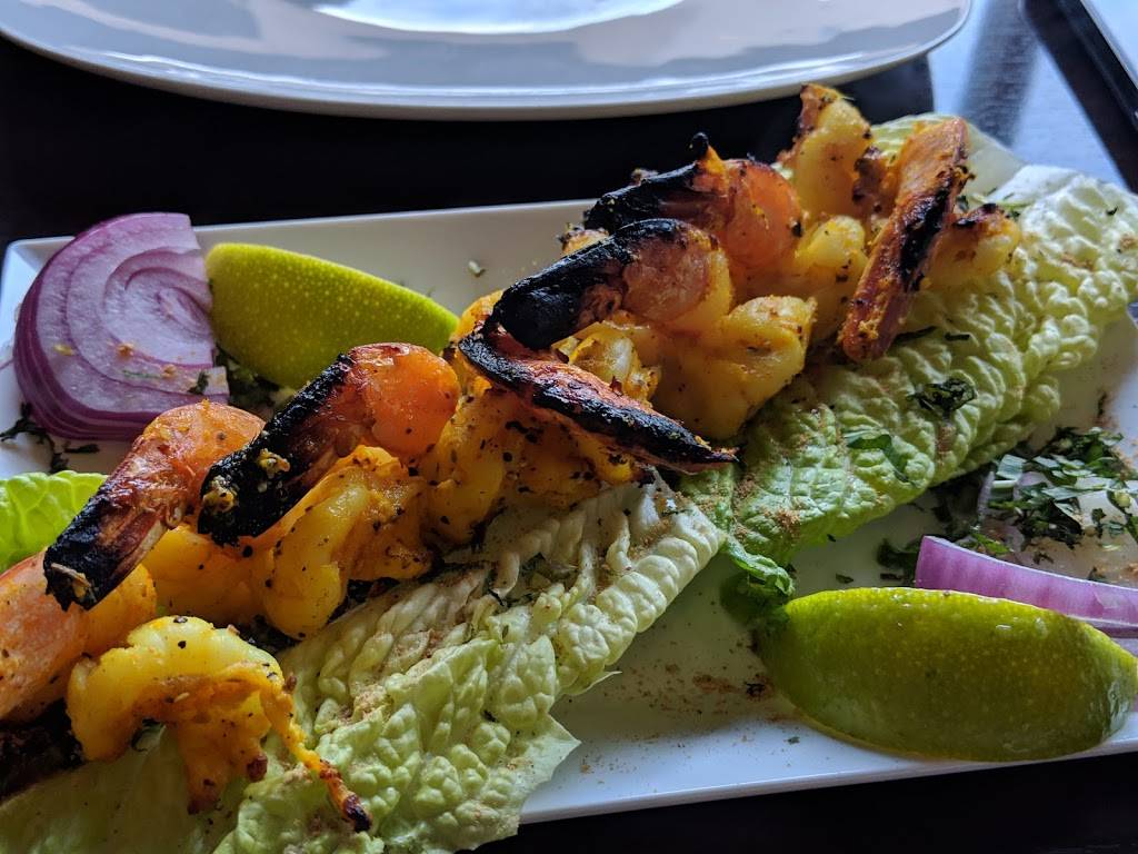 Monsoon Indian Restaurant & Banquet hall | restaurant | 950 10th St #15, Modesto, CA 95354, USA | 2092485711 OR +1 209-248-5711