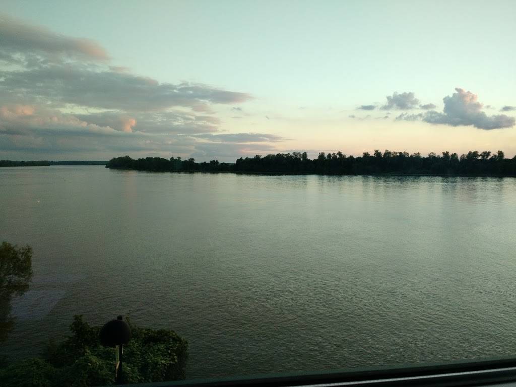 Skyline Bar And Grill | restaurant | 5500 Skyline Dr, Owensboro, KY 42301, USA | 2709298907 OR +1 270-929-8907