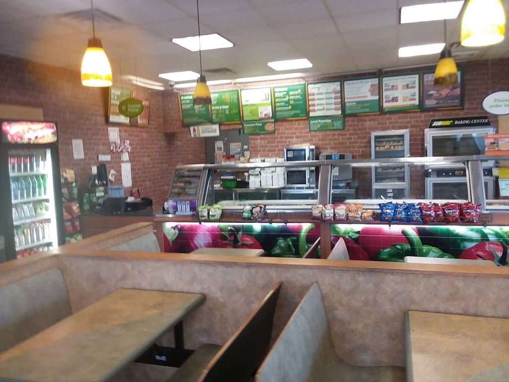 Subway | restaurant | 670 Maratech Ave, Marathon City, WI 54448, USA | 7154436888 OR +1 715-443-6888