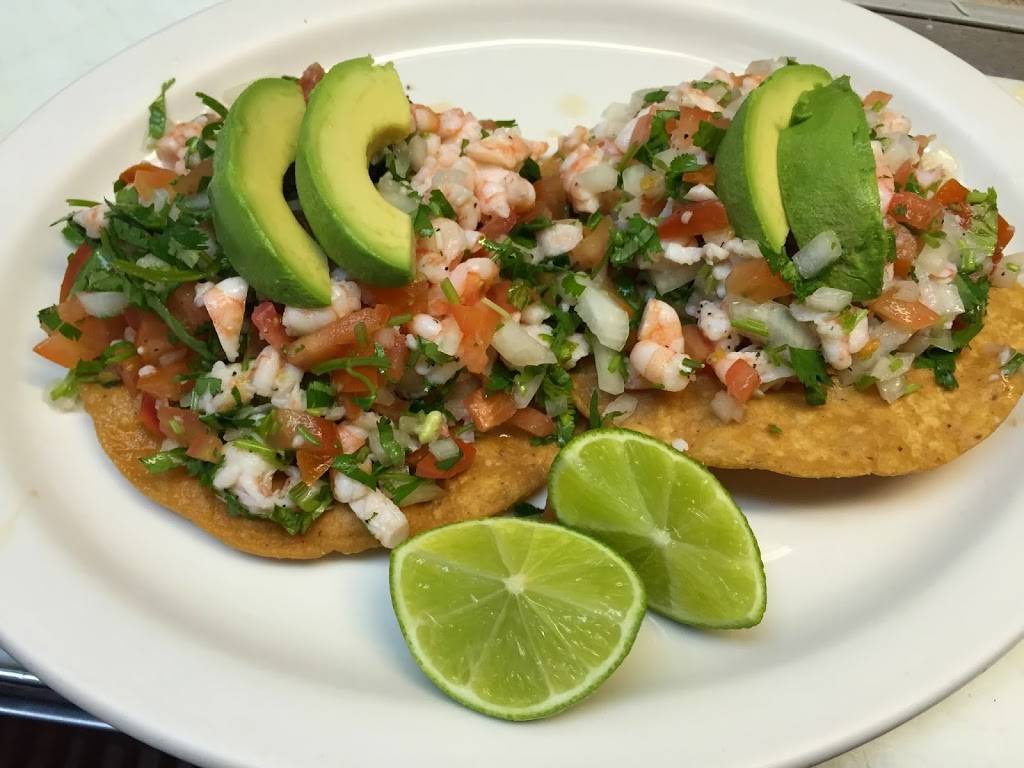 Rosas Mexican Food | restaurant | 1075 S Mission Rd suite a, Fallbrook, CA 92028, USA | 7607288006 OR +1 760-728-8006