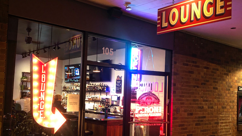 The Lounge at Pizzeria DiLauro | restaurant | 17800 Chillicothe Rd Suite 105, Chagrin Falls, OH 44023, USA | 4403843947 OR +1 440-384-3947