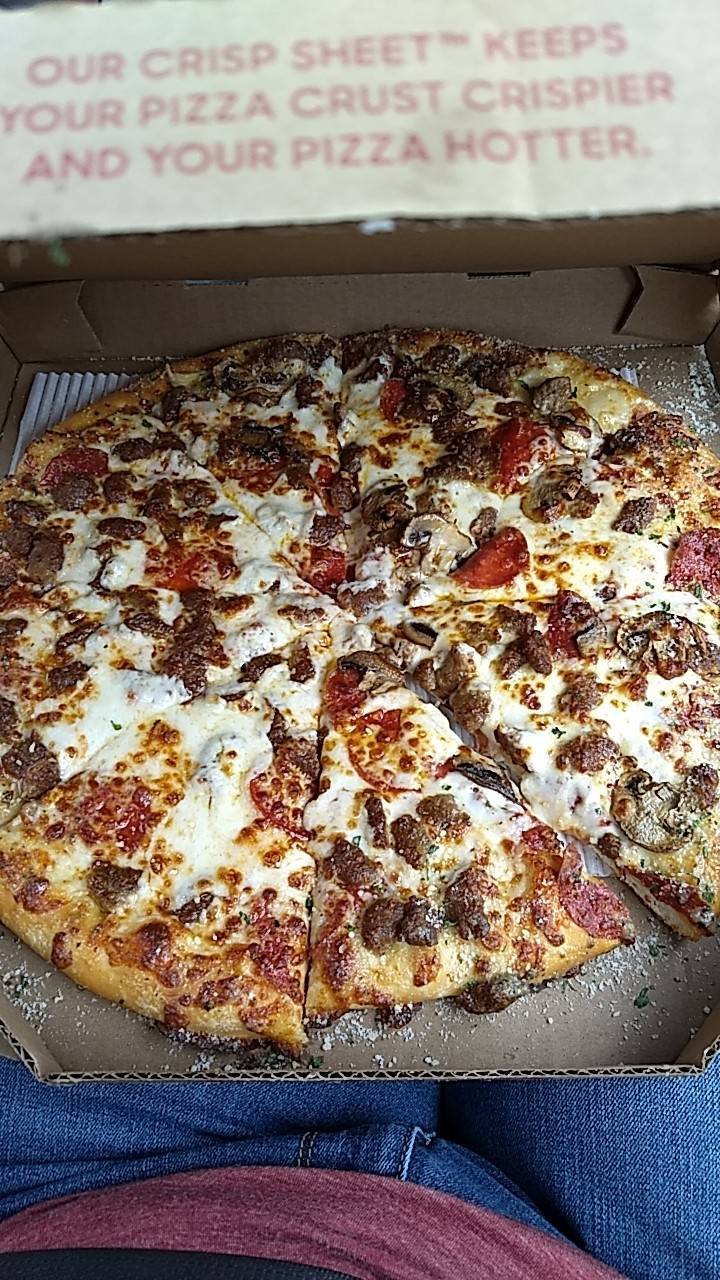 Pizza Hut | restaurant | 2907 16th St NE, Hickory, NC 28601, USA | 8282569822 OR +1 828-256-9822