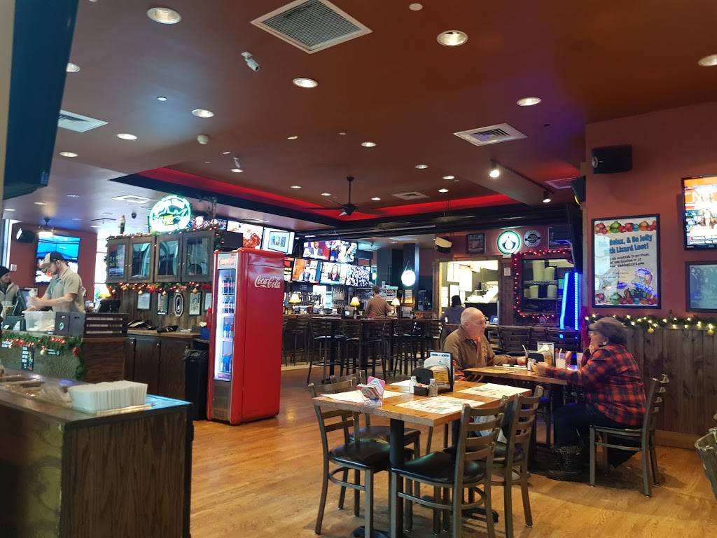 Winking Lizard | restaurant | 1301 E 9th St, Cleveland, OH 44114, USA | 2162974490 OR +1 216-297-4490