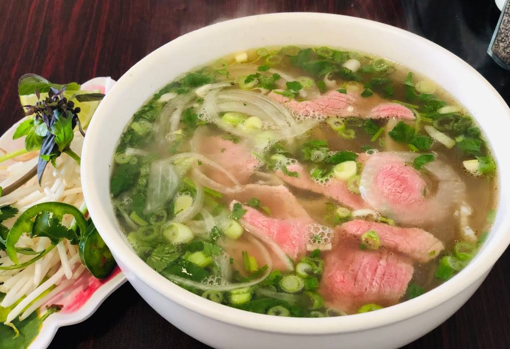 King Pho Vietnamese Cuisine | restaurant | 524 N Main St, Manteca, CA 95336, USA | 2096298719 OR +1 209-629-8719