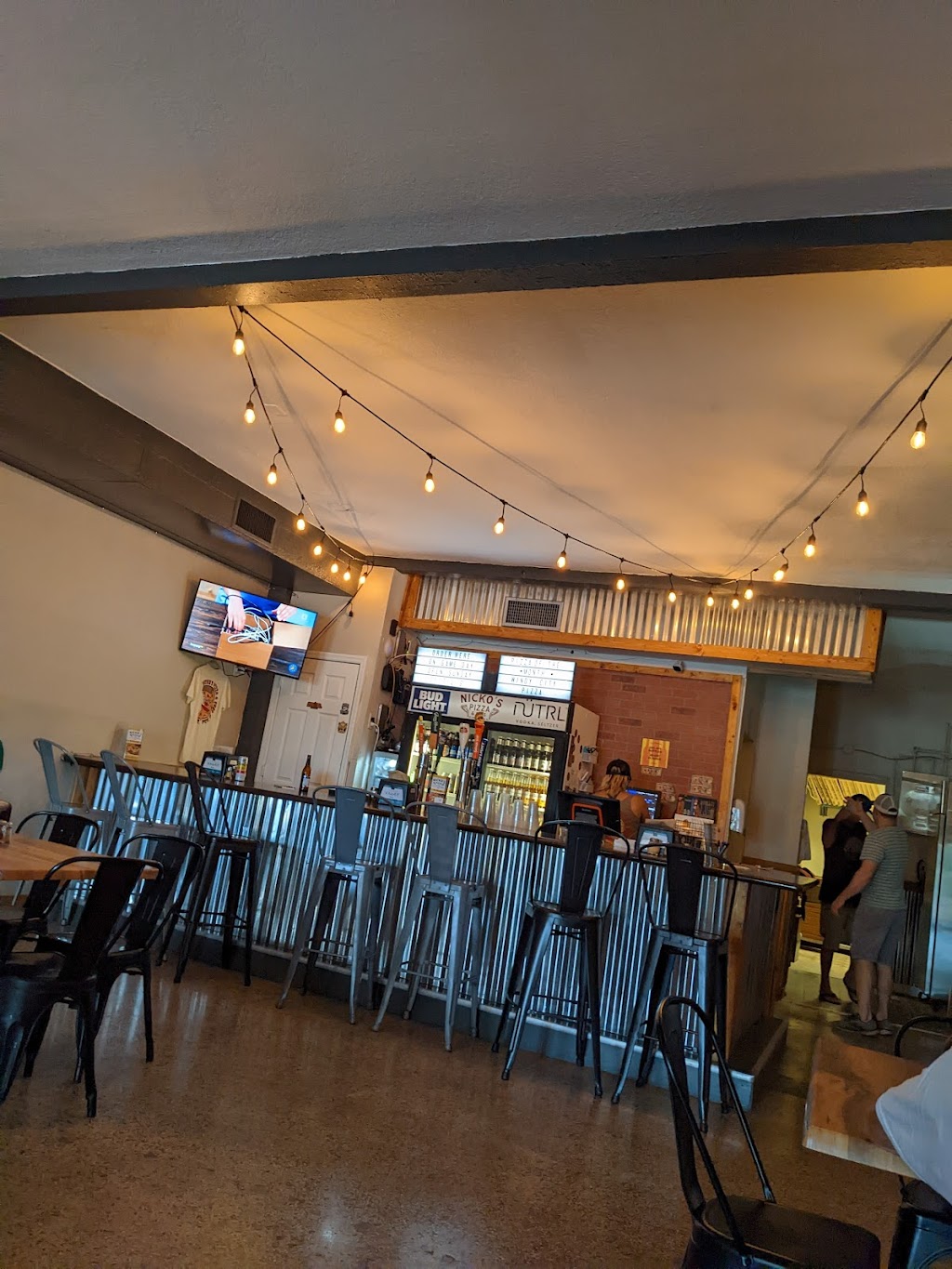 Nickos Pizza and Subs | restaurant | 1239 4th St S, St. Petersburg, FL 33701, USA | 7274161200 OR +1 727-416-1200