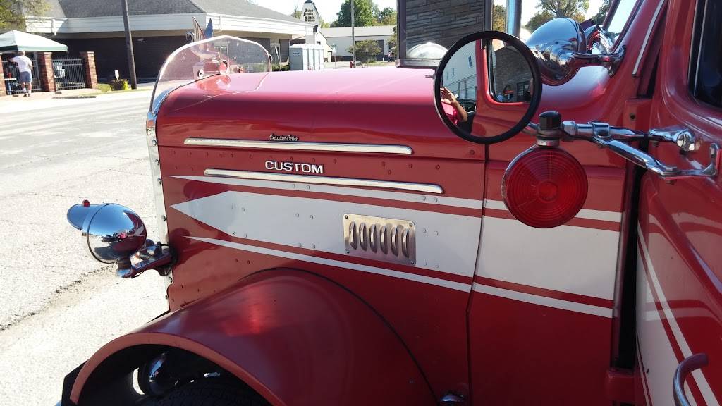 Auxvasse Bar & Grill | restaurant | 105 S Main St, Auxvasse, MO 65231, USA | 5733863636 OR +1 573-386-3636