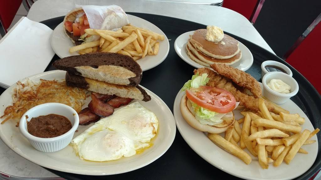 Grand Coney | restaurant | 5121 28th St SE, Grand Rapids, MI 49512, USA | 6169303596 OR +1 616-930-3596