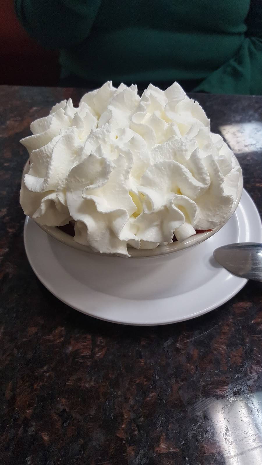 JRs | restaurant | 5816 59th St, Maspeth, NY 11378, USA | 7184164300 OR +1 718-416-4300