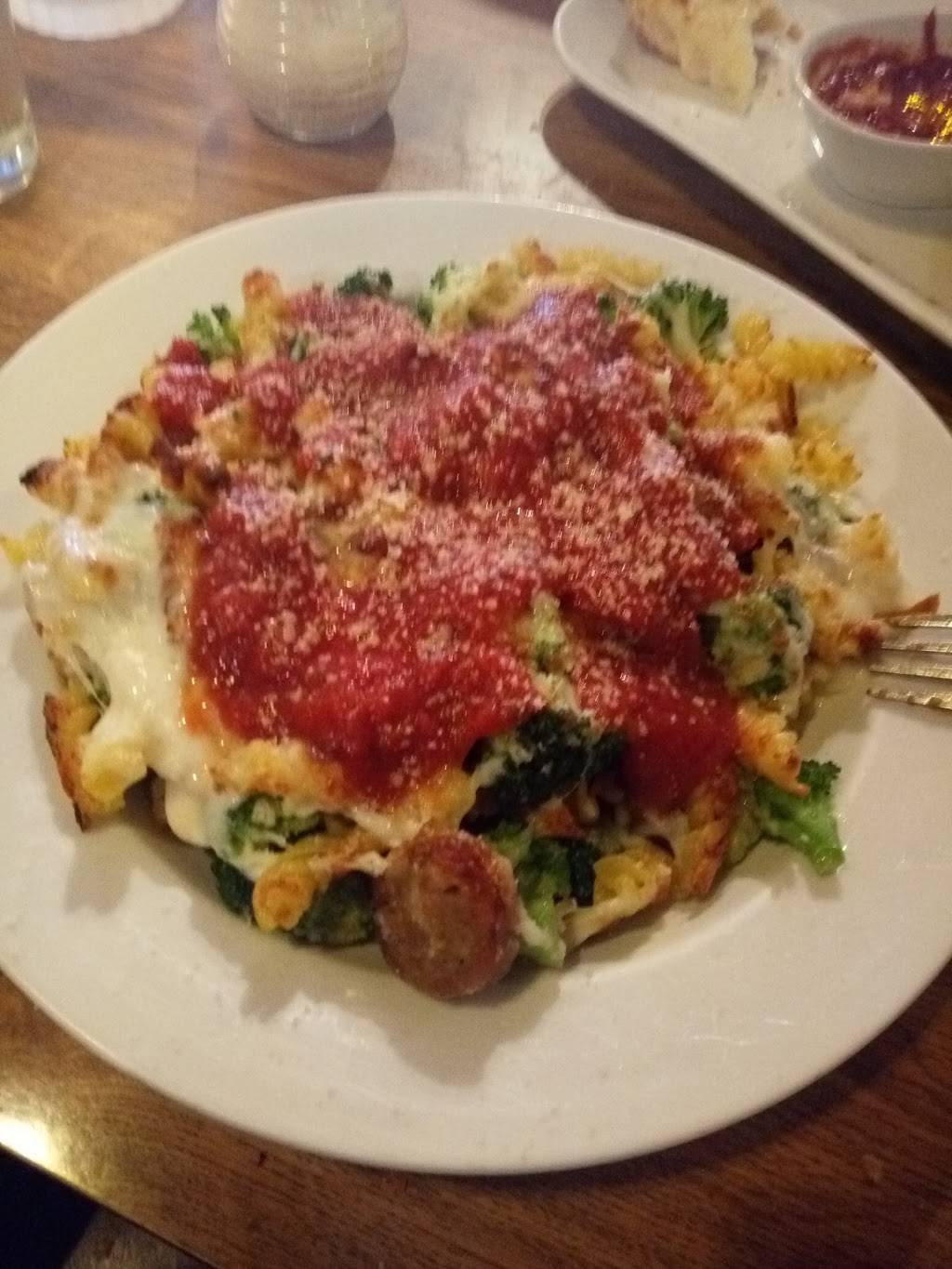 Ferraros Italian Restaurant | restaurant | 2788 E Main St, Ventura, CA 93003, USA | 8056487270 OR +1 805-648-7270