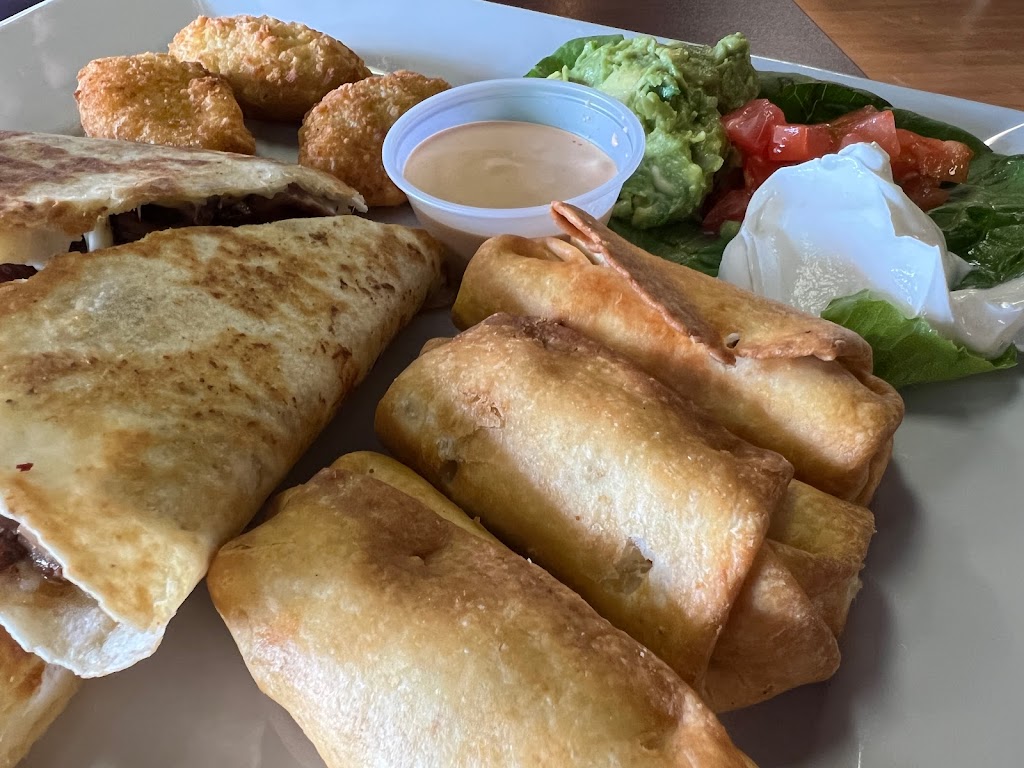 Don Lucios Bar and Grill | restaurant | 4615 US-80, Haughton, LA 71037, USA | 3186153095 OR +1 318-615-3095