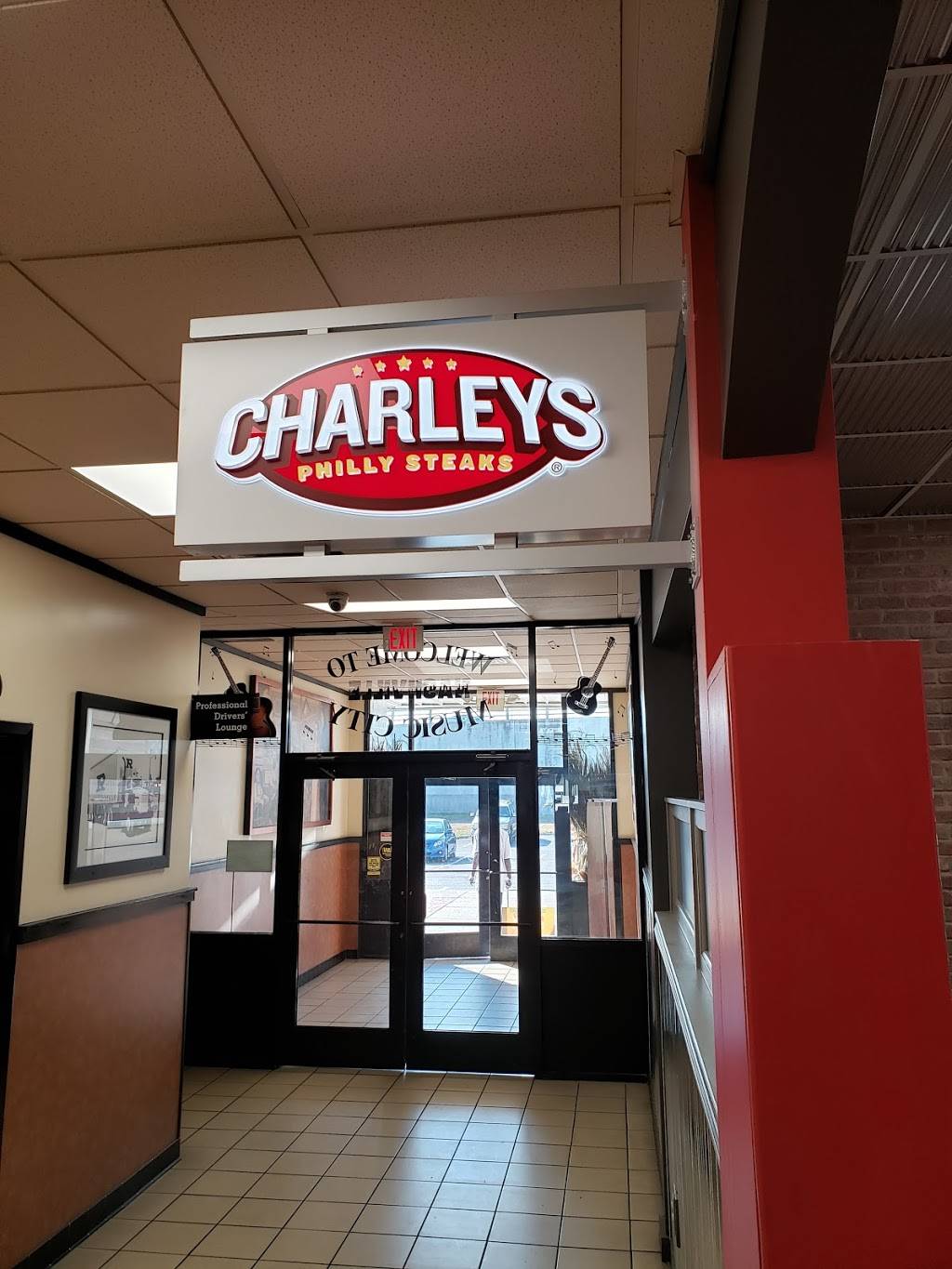 Charleys Philly Steaks | restaurant | 111 N 1st St, Nashville, TN 37213, USA | 6152443682 OR +1 615-244-3682