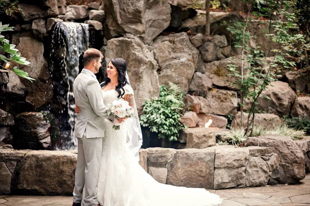 Summit Grove Lodge | restaurant | 30810 NE Timmen Rd, Ridgefield, WA 98642, USA | 3602636623 OR +1 360-263-6623