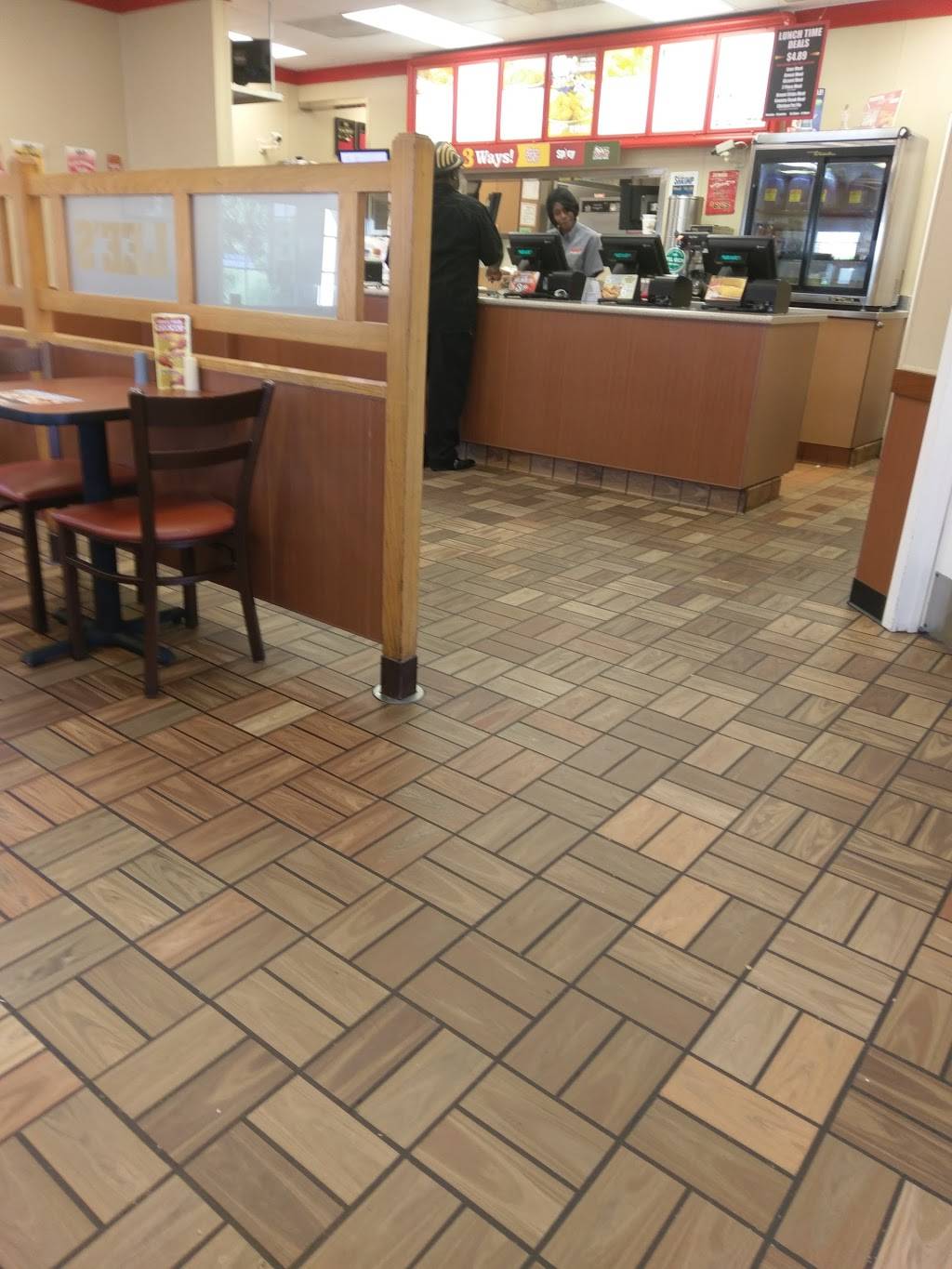 Lees Famous Recipe Chicken | restaurant | 6221 Vernon Ave, University City, MO 63130, USA | 3147216131 OR +1 314-721-6131