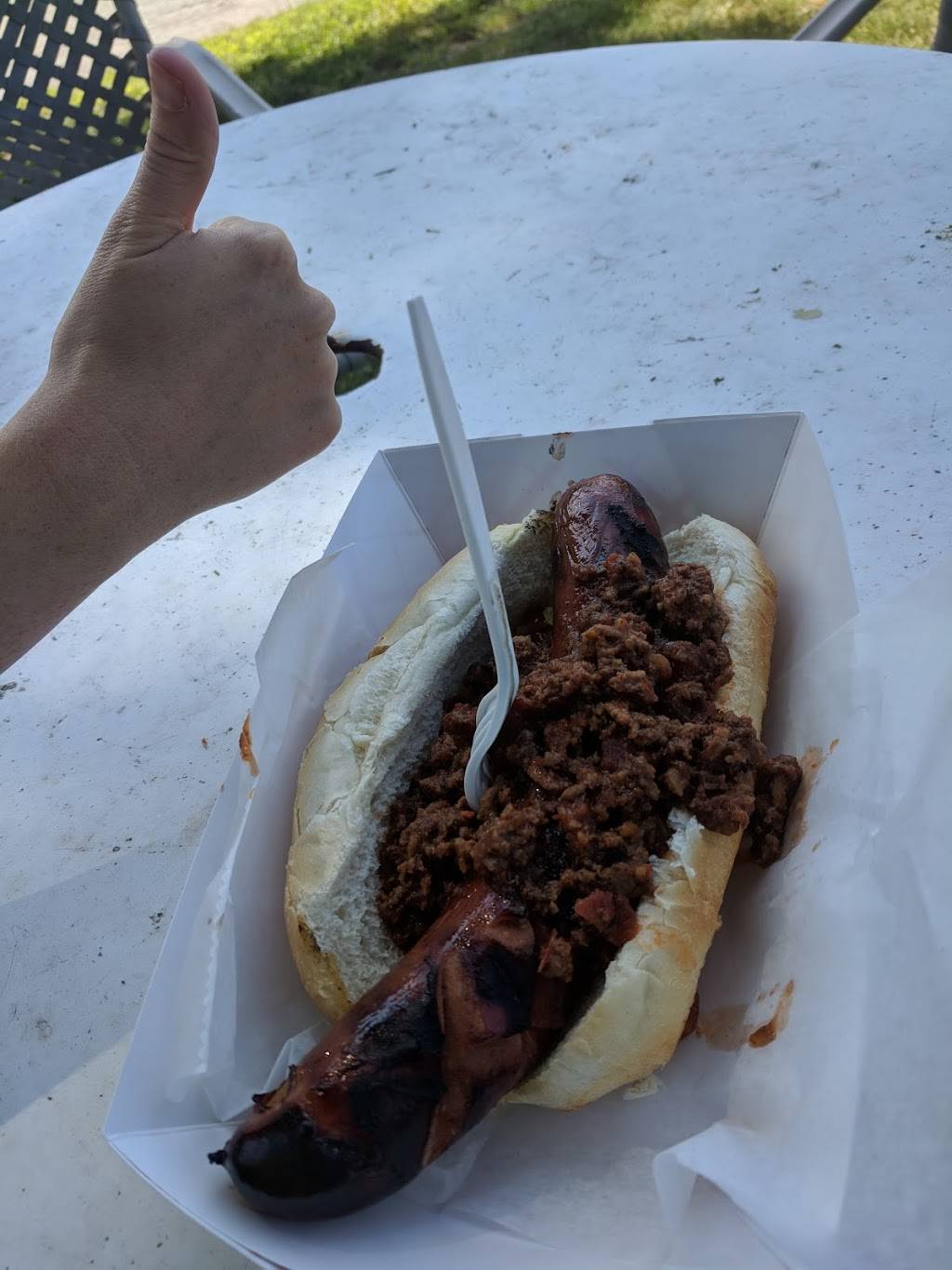 Snappy Dogs | meal takeaway | 93 E Main St, Hopkinton, MA 01748, USA | 6173837627 OR +1 617-383-7627