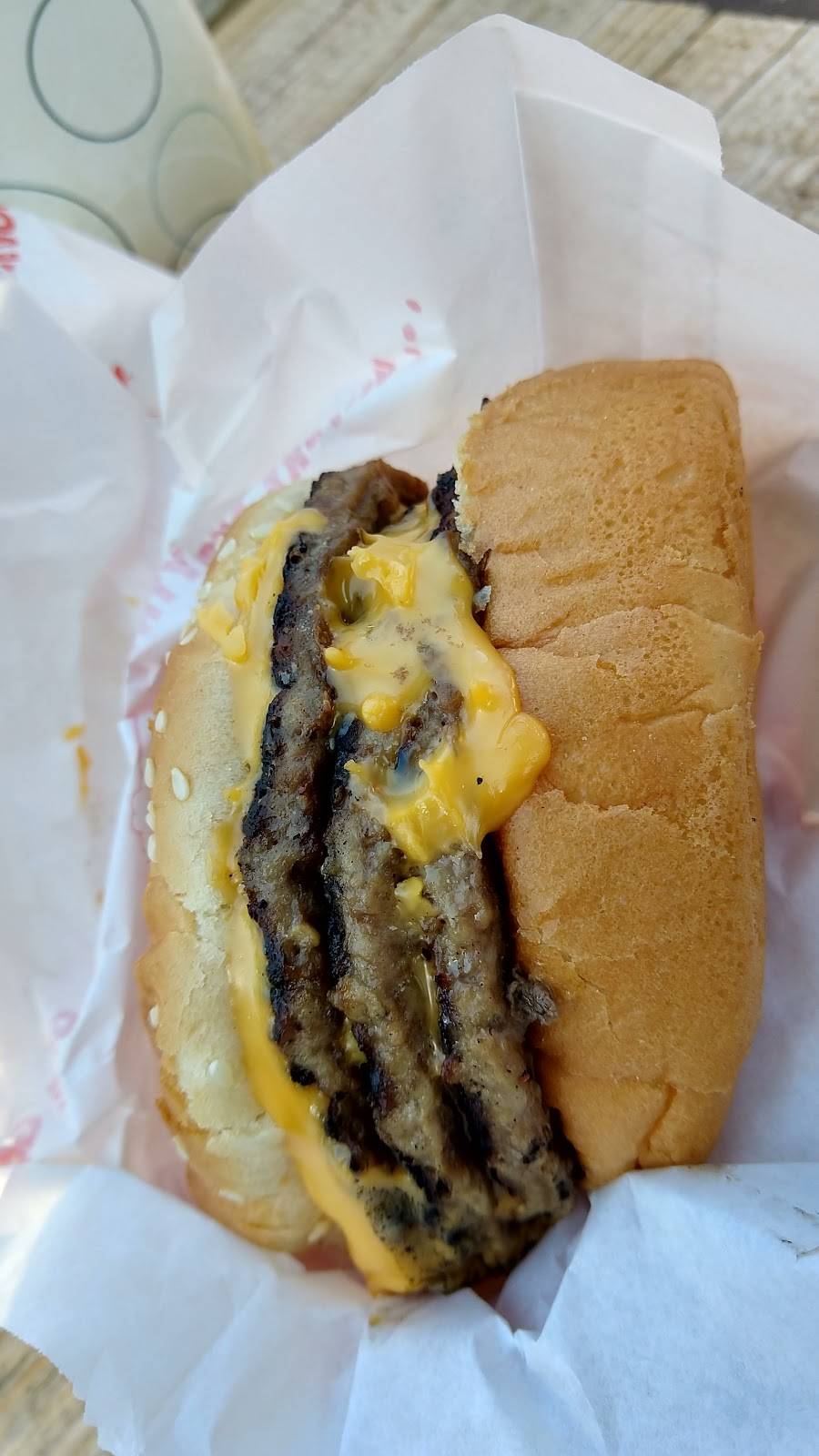 Dog N Suds Drive-in | restaurant | 454 Center St, Grayslake, IL 60030, USA | 8472234601 OR +1 847-223-4601