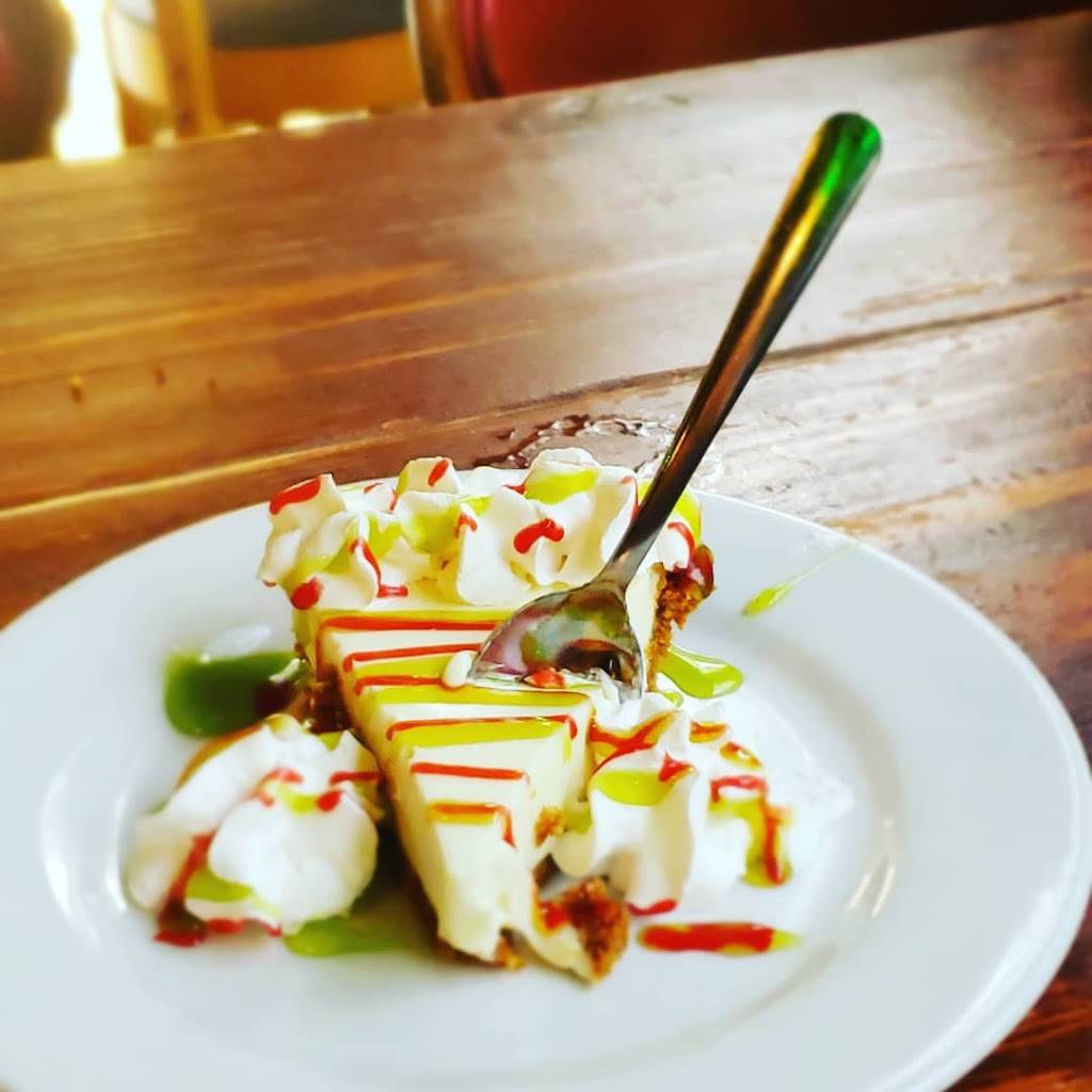 Swamp House Riverfront Grill | restaurant | 488 W Highbanks Rd, DeBary, FL 32713, USA | 3866688891 OR +1 386-668-8891