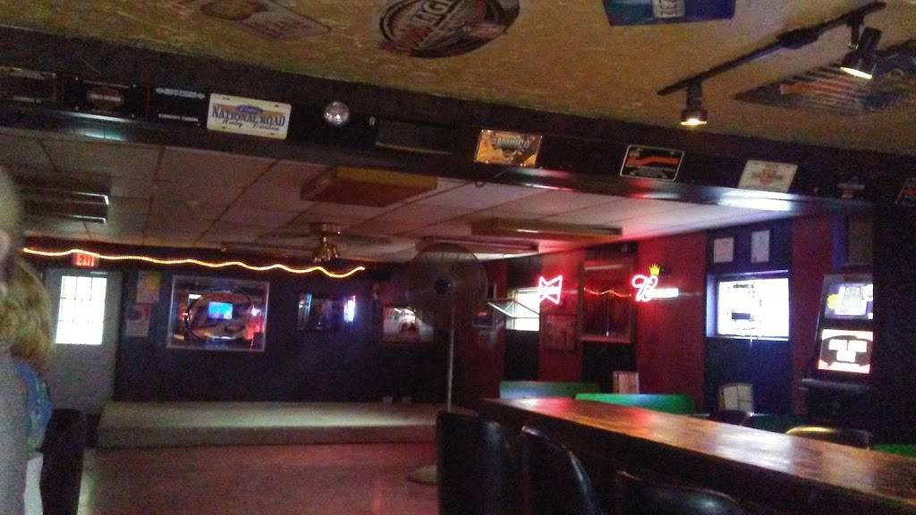 Elm Inn | restaurant | 6786 Meese Rd NE, Alliance, OH 44601, USA | 3308755475 OR +1 330-875-5475