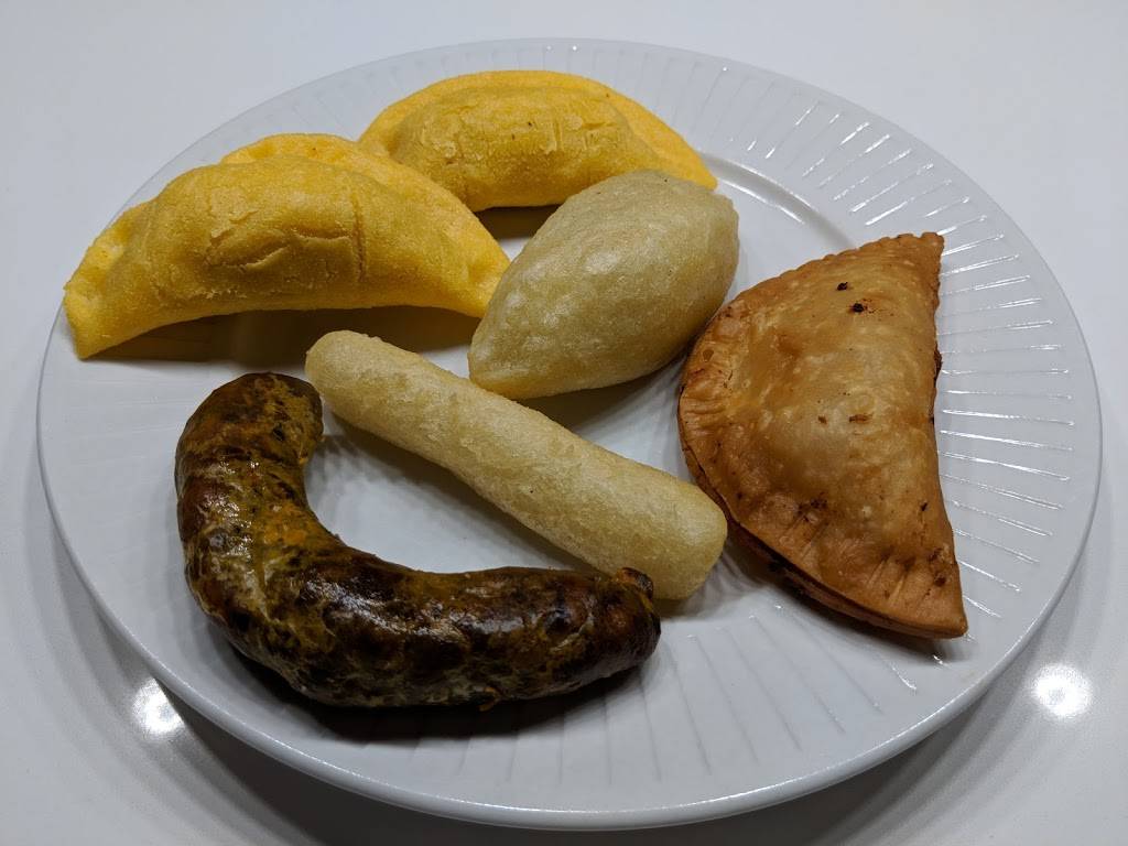 Antojitos | restaurant | 803 Lakeshore Rd E, Mississauga, ON L5E 1W8, Canada | 9052742222 OR +1 905-274-2222