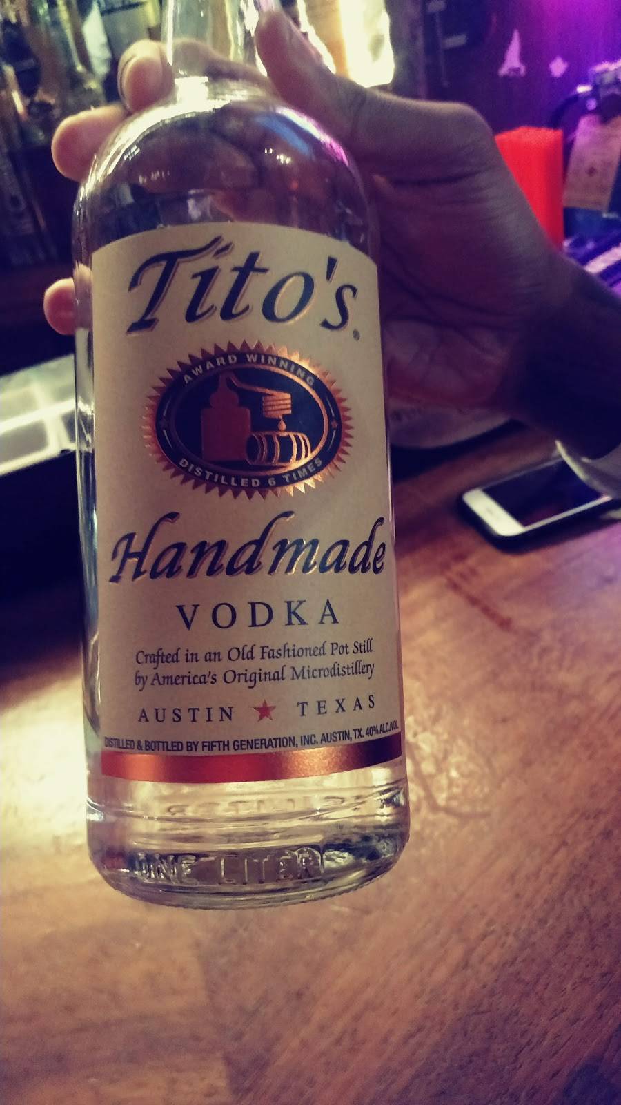 Mos Bar & Lounge | restaurant | 80 Lafayette Ave, Brooklyn, NY 11217, USA | 7187972849 OR +1 718-797-2849