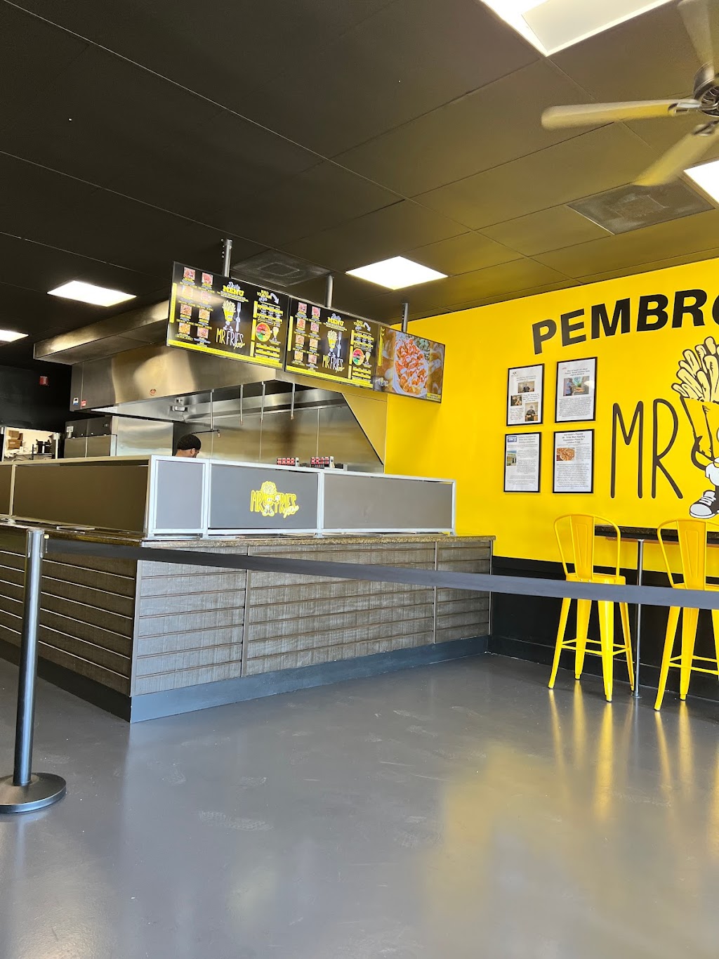 Mr. Fries Man | restaurant | 10231 Pines Blvd, Pembroke Pines, FL 33026, USA | 9545895088 OR +1 954-589-5088