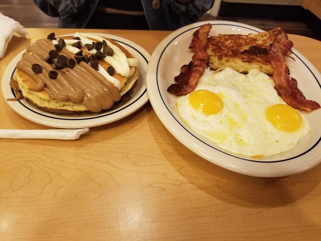 IHOP | restaurant | 4500 Hondo Pass Dr, El Paso, TX 79904, USA | 9157517665 OR +1 915-751-7665
