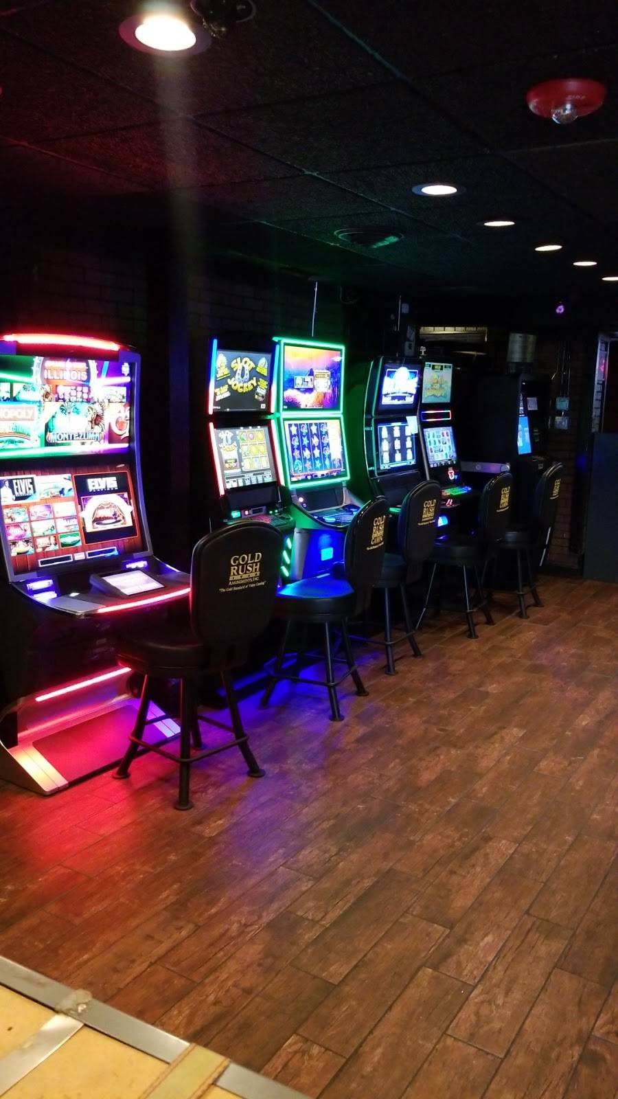 Niccos bar and grill | restaurant | 6300 w Ogden Ave, Berwyn, IL 60402, USA | 7086702042 OR +1 708-670-2042