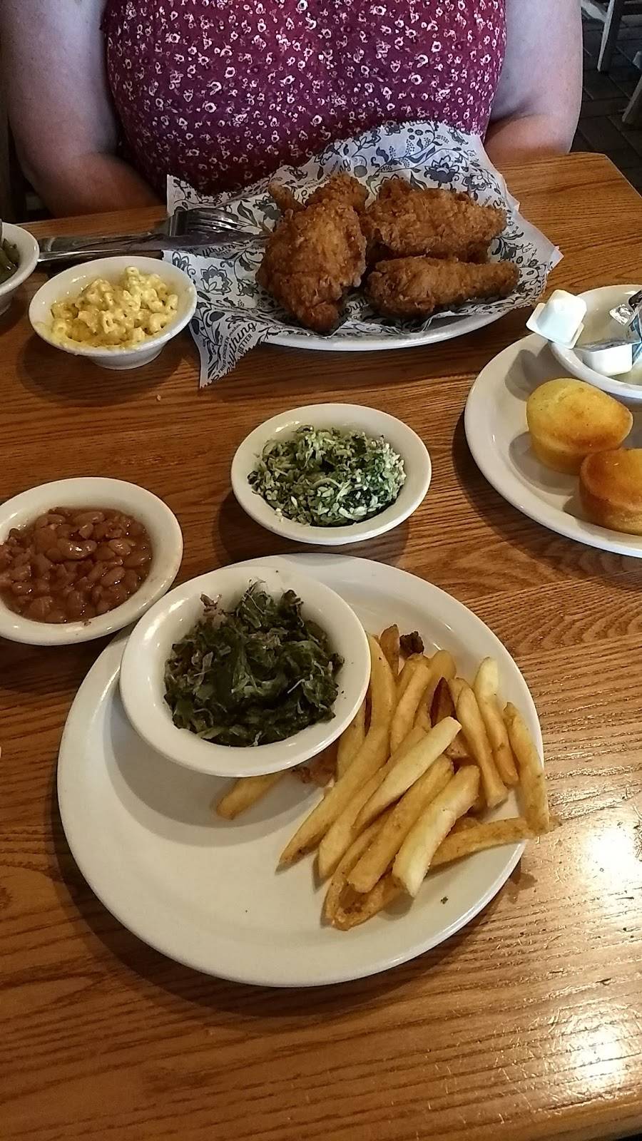 Cracker Barrel Old Country Store | restaurant | 6150 Lazy Days Blvd, Seffner, FL 33584, USA | 8136217323 OR +1 813-621-7323