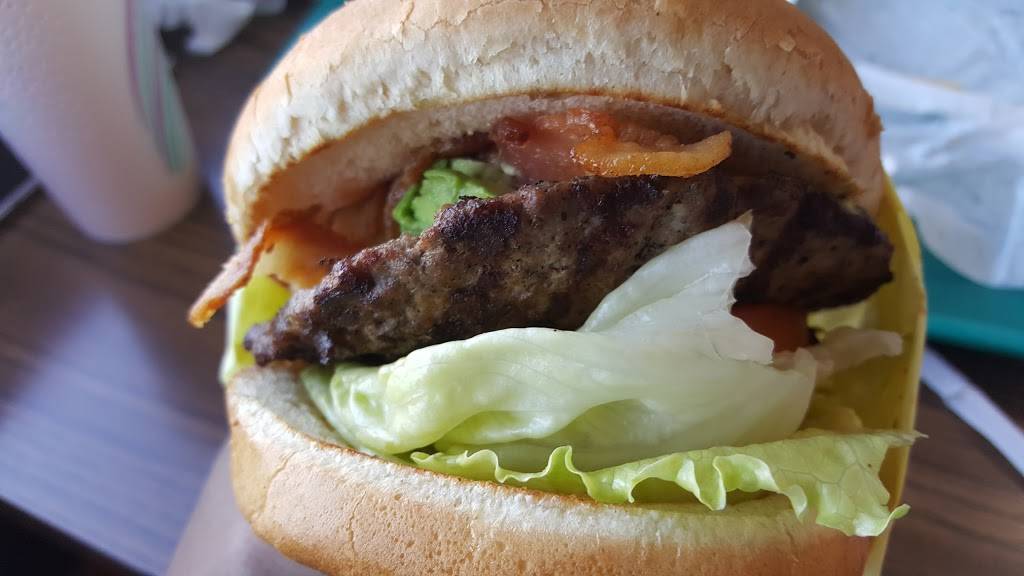 Jims Burgers | restaurant | 4660 Gage Ave, Bell, CA 90201, USA | 3237712727 OR +1 323-771-2727