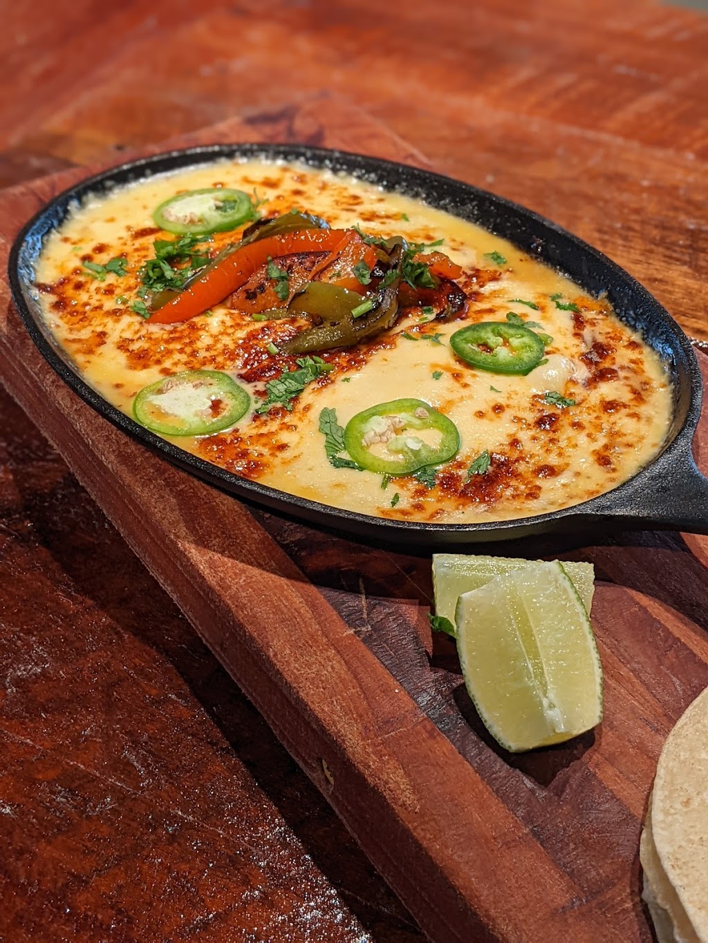 Paloma | restaurant | 20041 Walker Rd, Shaker Heights, OH 44122, USA | 2164651336 OR +1 216-465-1336