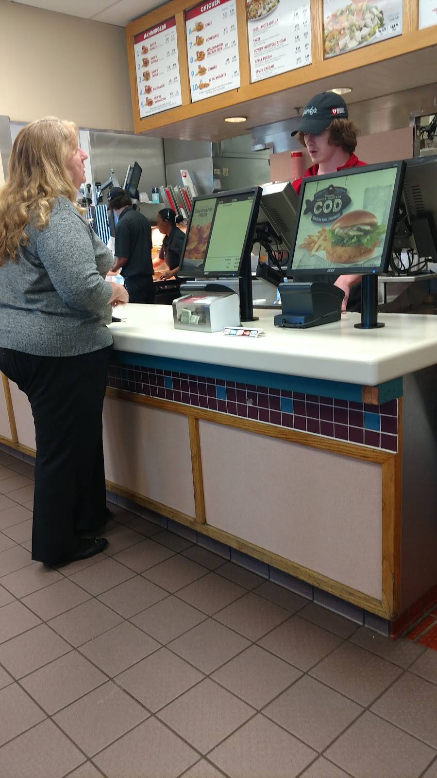 Wendys | restaurant | 1109 League Line Rd, Conroe, TX 77303, USA | 9368562827 OR +1 936-856-2827