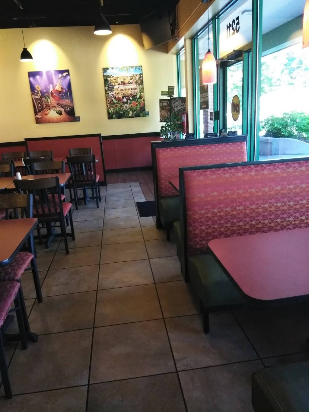 Moes Southwest Grill | restaurant | 5211 Library Rd, Bethel Park, PA 15102, USA | 4128513042 OR +1 412-851-3042