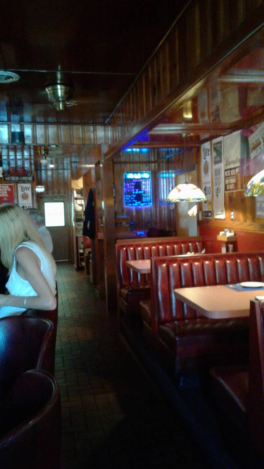 Schererville Lounge | restaurant | 48 E Joliet St, Schererville, IN 46375, USA | 2193225660 OR +1 219-322-5660