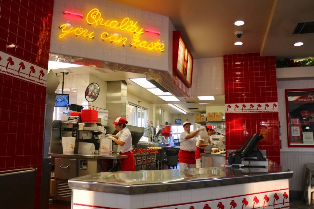 In-N-Out Burger | restaurant | 1490 E Yosemite Ave, Manteca, CA 95336, USA | 8007861000 OR +1 800-786-1000