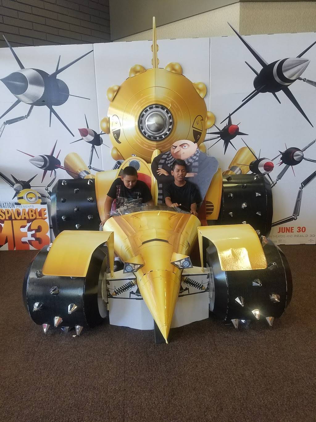 Century Cinema 16 | meal takeaway | 1500 N Shoreline Blvd, Mountain View, CA 94043, USA | 6509613828 OR +1 650-961-3828