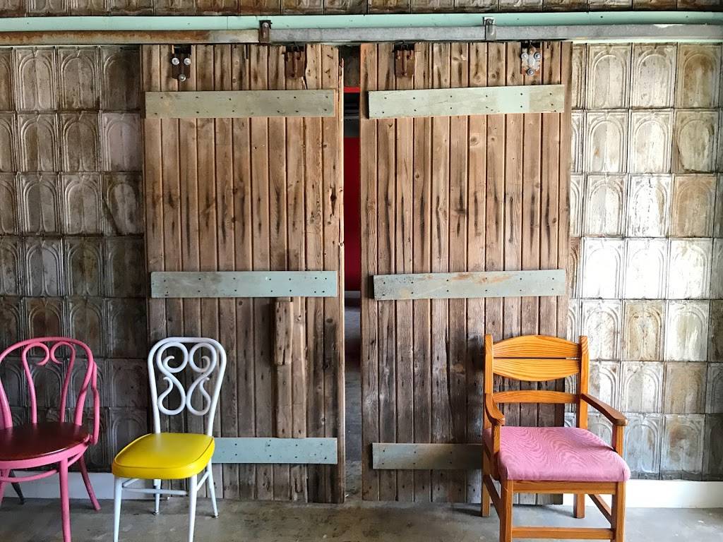 Greenbelt Fried Chicken | restaurant | 5810 Greenbelt Rd, Greenbelt, MD 20770, USA | 2409655821 OR +1 240-965-5821