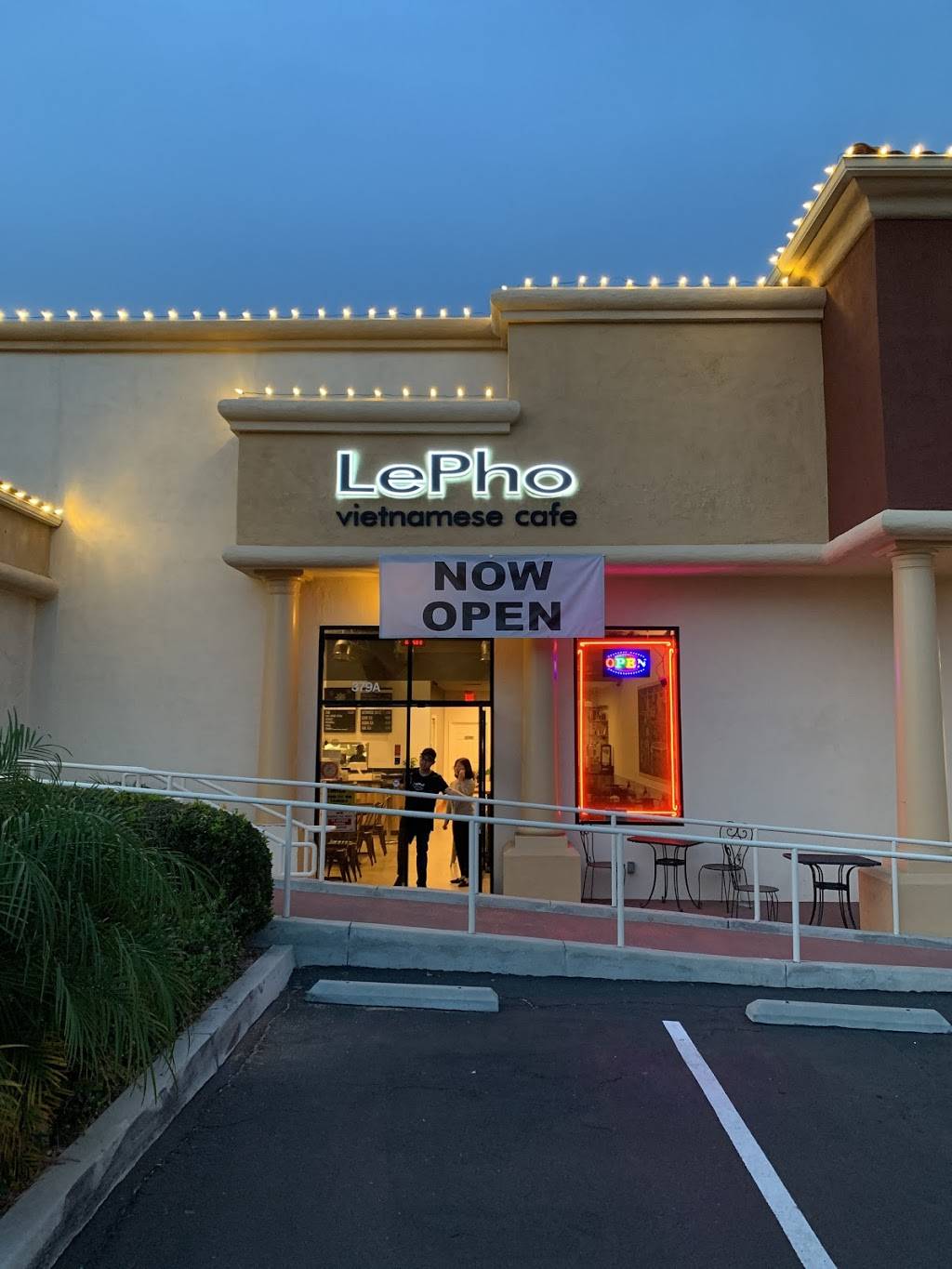 LePho | restaurant | 379 W Central Ave A, Brea, CA 92821, USA | 7147846661 OR +1 714-784-6661