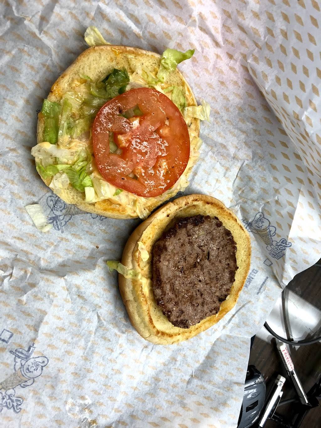 Fosters Freeze | restaurant | 3377 North Cedar Drive, Fresno, CA 93726, USA | 5592225384 OR +1 559-222-5384