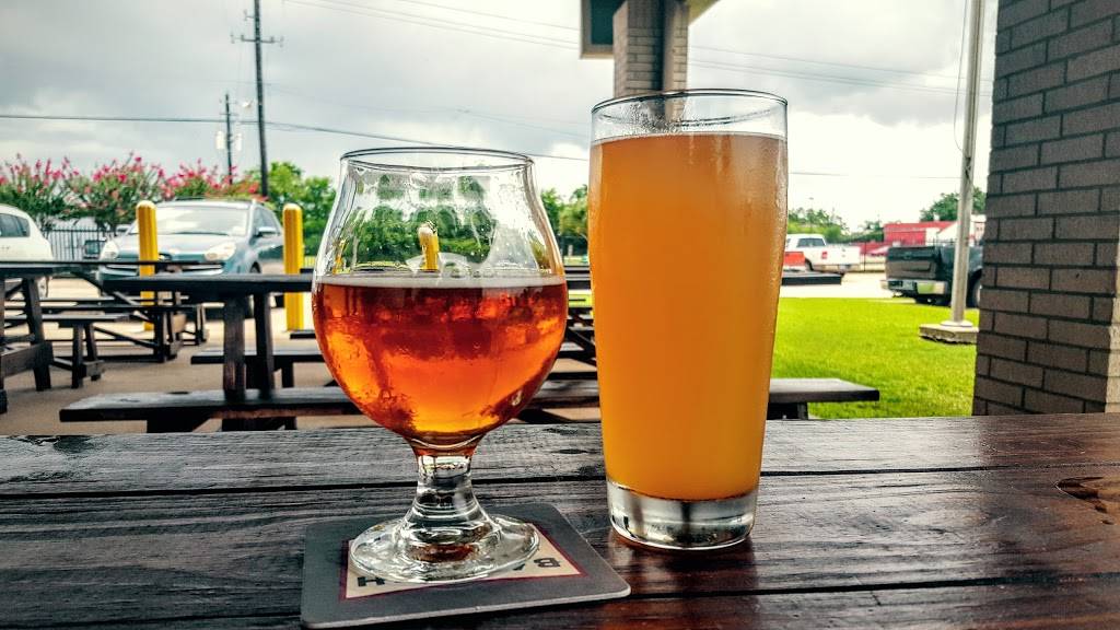 BAKFISH Brewing Company | restaurant | 1231 Broadway St, Pearland, TX 77581, USA | 2819938658 OR +1 281-993-8658