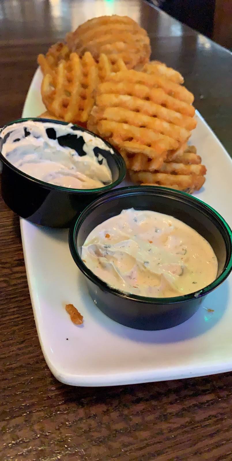 T.J. Hooligans | restaurant | 16731 State Hwy 13, Prior Lake, MN 55372, USA | 9524476668 OR +1 952-447-6668