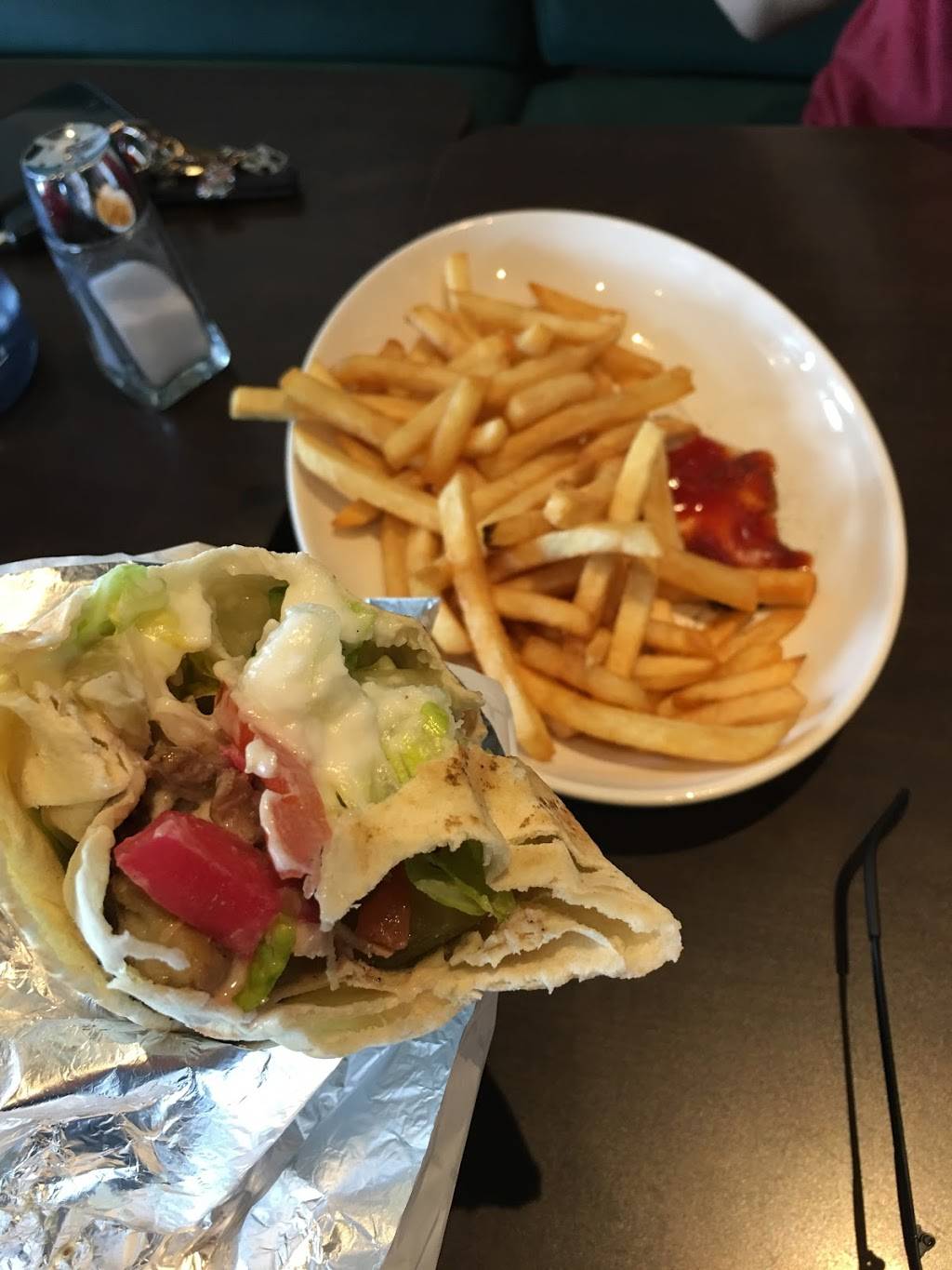 Koozina Mediterranean Cuisine | restaurant | 65 Ontario St S, Milton, ON L9T 2M3, Canada | 9056936367 OR +1 905-693-6367