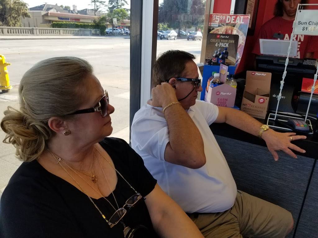 Pizza Hut | restaurant | 121 E Foothill Blvd, Arcadia, CA 91006, USA | 6263035888 OR +1 626-303-5888