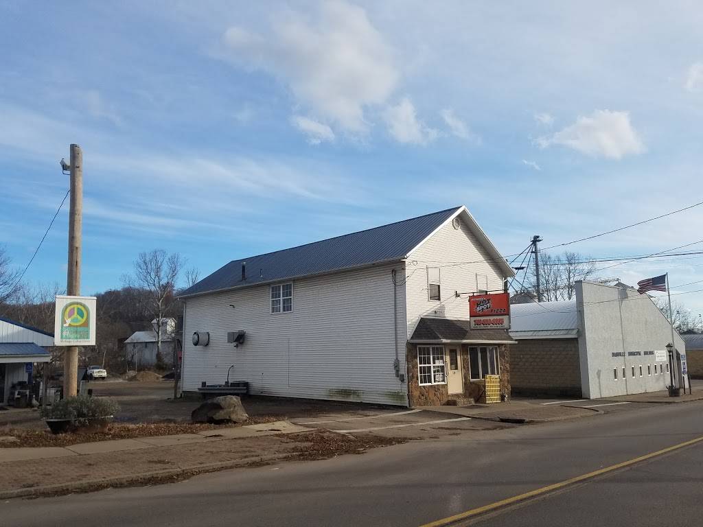 Mc Faddens Hot Spot Pizza | restaurant | 510 S Market St, Danville, OH 43014, USA | 7405996005 OR +1 740-599-6005