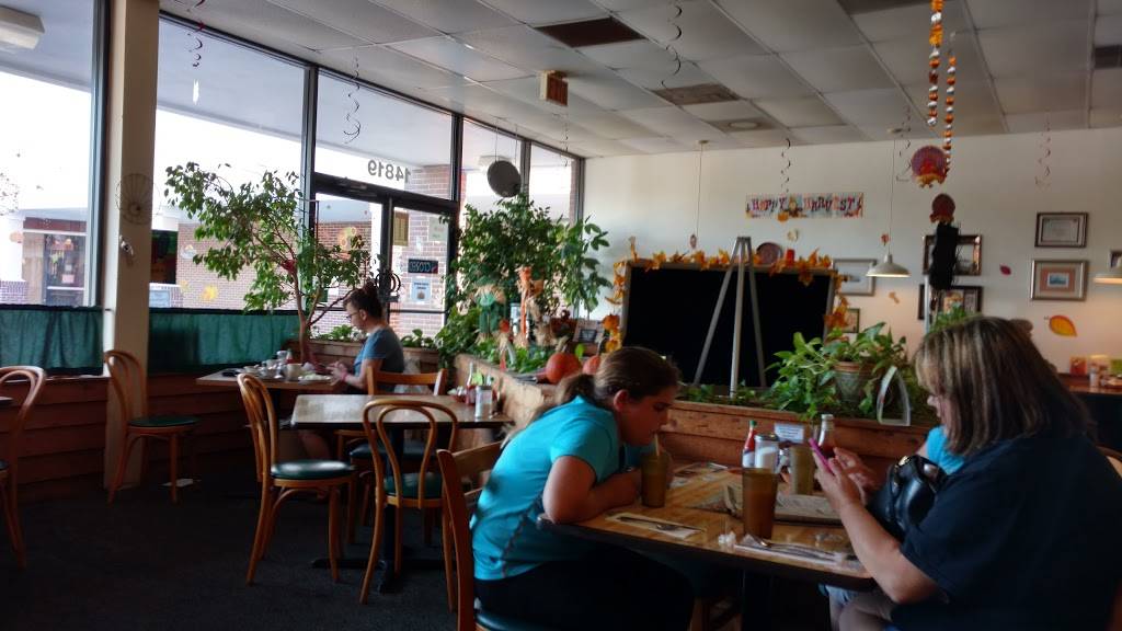 Riviera Restaurant | restaurant | 14819 N Dale Mabry Hwy, Tampa, FL 33618, USA | 8139683192 OR +1 813-968-3192