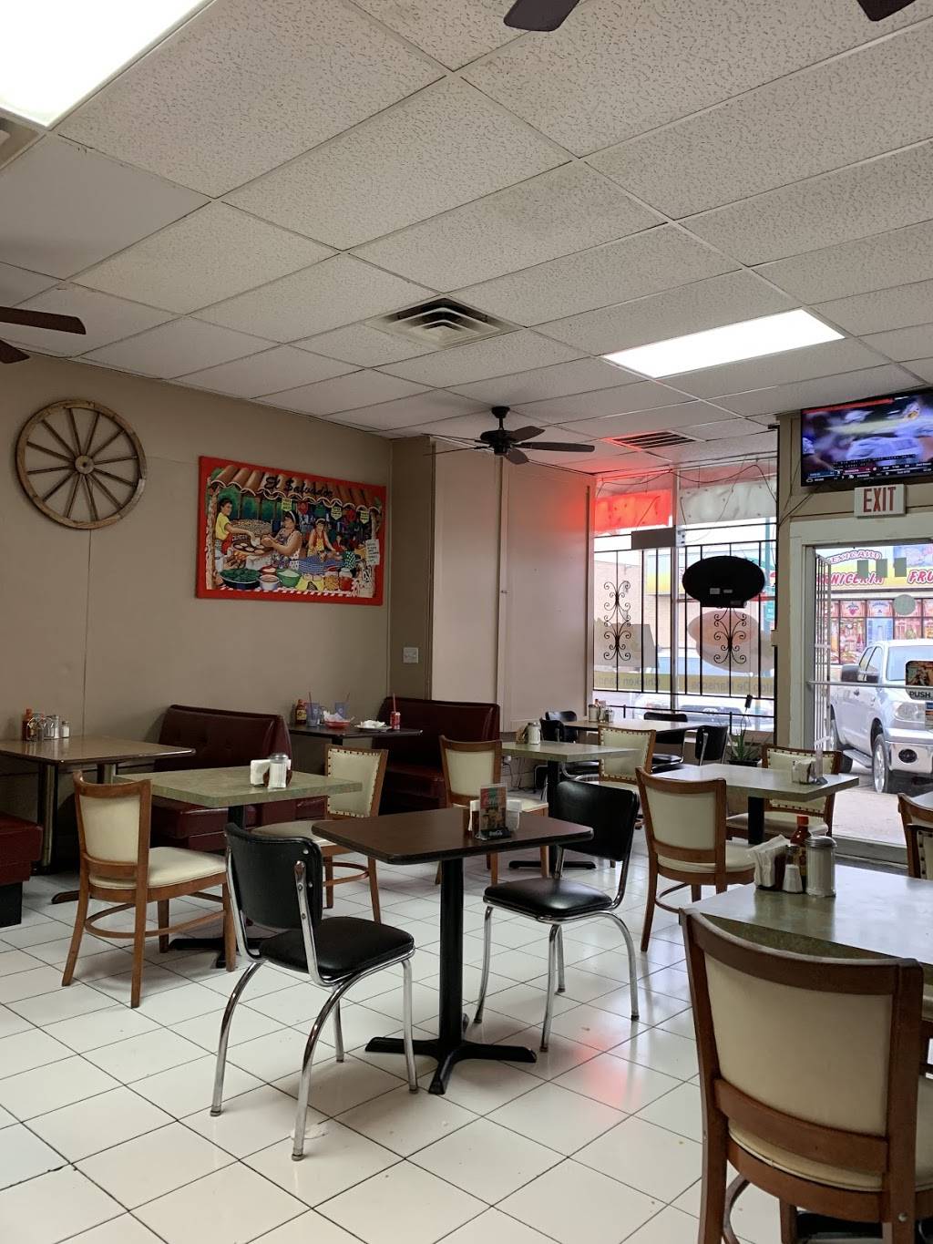 Antojitos Lupita | restaurant | 301 E Jefferson Blvd, Dallas, TX 75203, USA | 2149431510 OR +1 214-943-1510